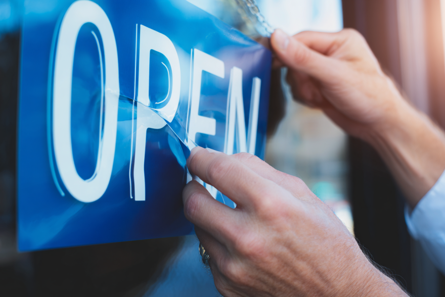 u2442729988_Close-up_realistic_photo_of_a_local_entrepreneur__fd1b9be9-3a53-443f-8543-5ce4ade7c09a_3.png