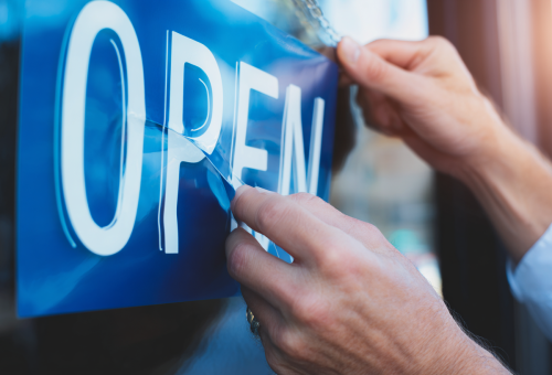 u2442729988_Close-up_realistic_photo_of_a_local_entrepreneur__fd1b9be9-3a53-443f-8543-5ce4ade7c09a_3.png