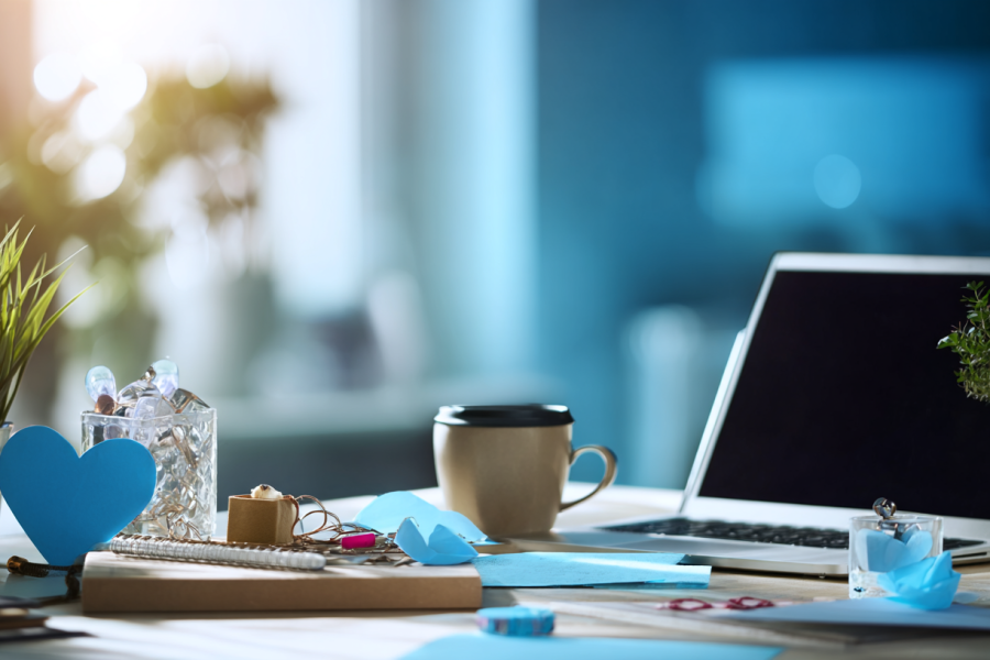 u2442729988_Realistic_workspace_photo_of_a_local_entrepreneur_0e2f9147-031d-4a11-a6a1-76dc44f3eb4e_0.png